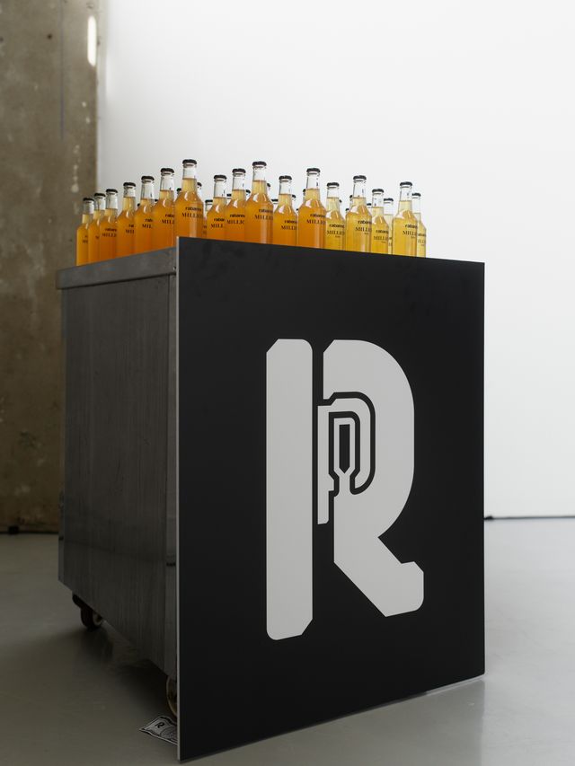 Illustration de l’article « KOMB × Rabanne · Édition limitée »